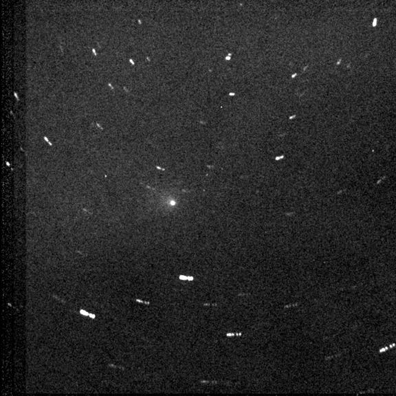 Stacked CCD image of comet 9P/Tempel 1 tracking the comet
